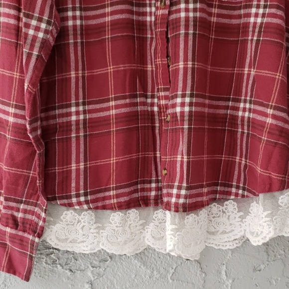 Hollister shirt - Picture 2 of 4